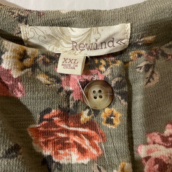 Rewind Top - Picture 2 of 5